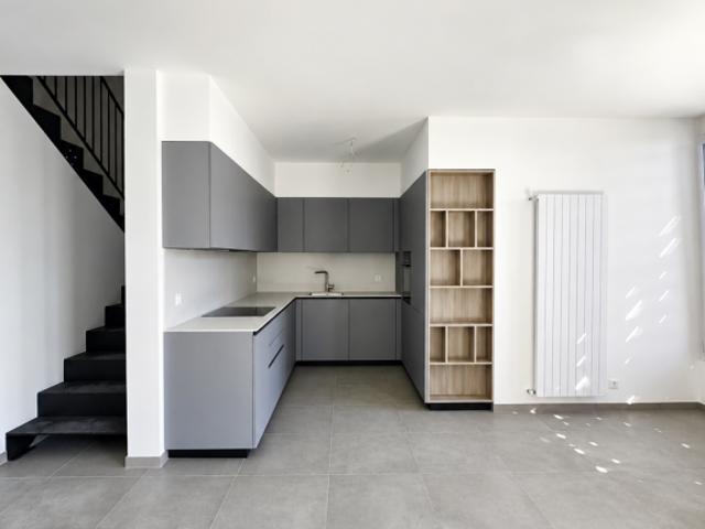 Nuovo 4.5 locali duplex con balcone