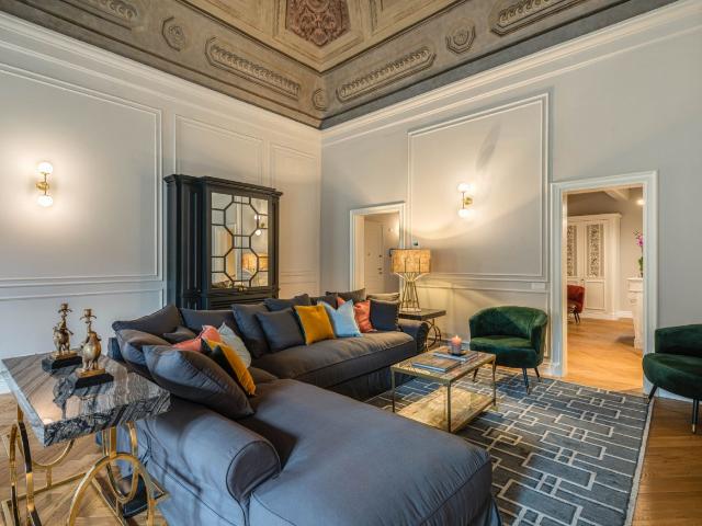 Nuovo appartamento palazzo di lusso ascensore quattro camere