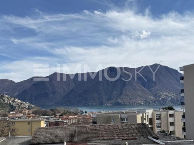 Nuovo prezzo, posizione centrale, con vista sulla città e il lago