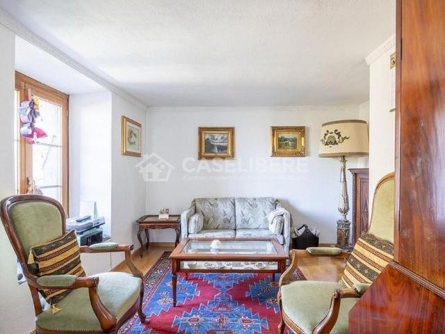 NUCLEAR FAMILY HOUSE WITH GARDEN IN BRÈ