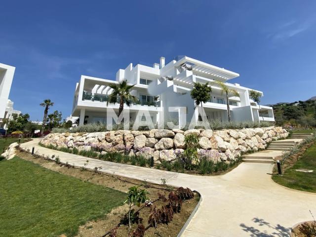Nueva urbanización en Casares con vistas al mar