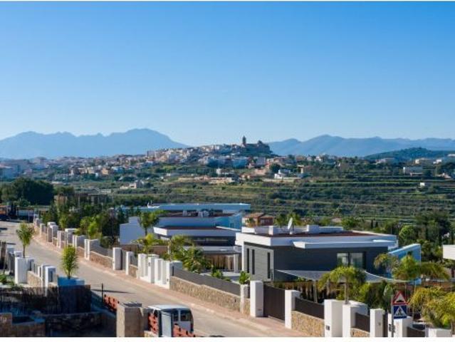 Nueva villa de lujo de estilo mediterráneo ¡lista para empezar a construir!