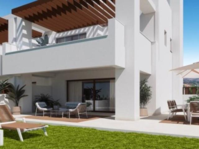Nueva casa adosada de golf en primera línea en venta en La C. 203m² Mijas Costa