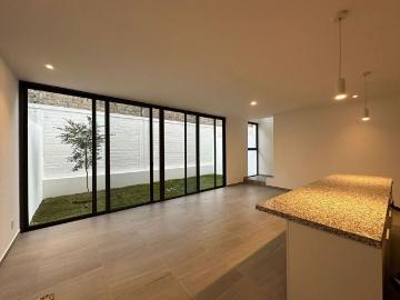 Nueva Casa de Renta Altanza Solares