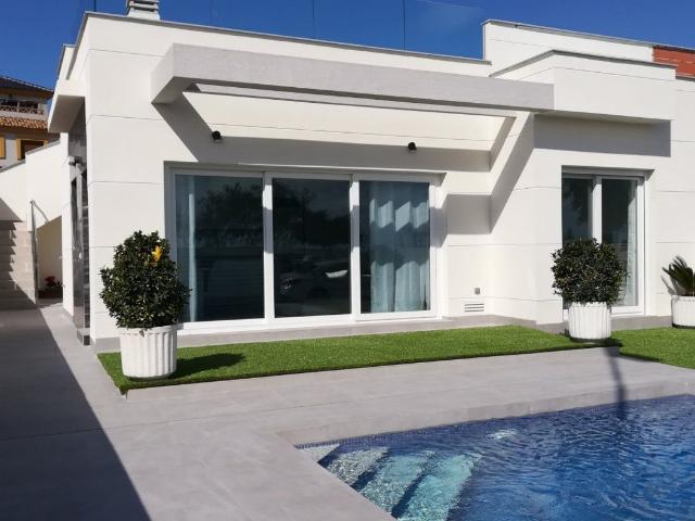 NUEVA PROMOCION DE CHALETS EN LA HERRADA!