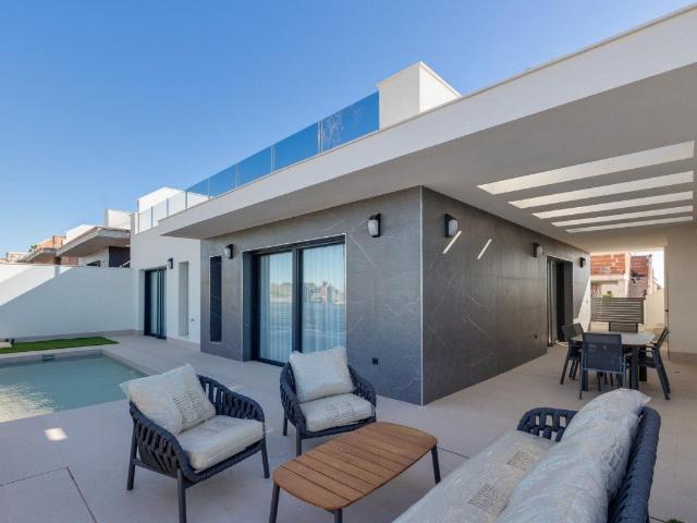 Nueva Promoción de villas en Torrevieja, a 2 km del Mar&amp. 141m² Torrevieja