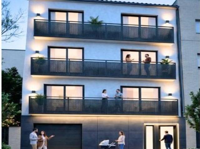 Nueva promoción exclusiva de 6 viviendas con plazas de aparcamiento y trasteros en el centro de Rose