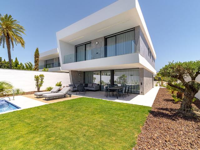 Nueva promoción: Precios desde 2.990.000 € hasta 2.990.000 €. 402m² San Pedro de Alcántara