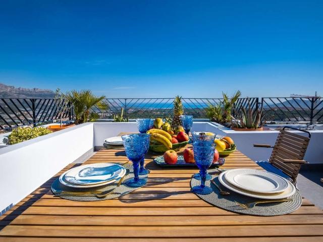 Nuevas villas independientes con vistas al mar en Polop Pro. 241m² Polop