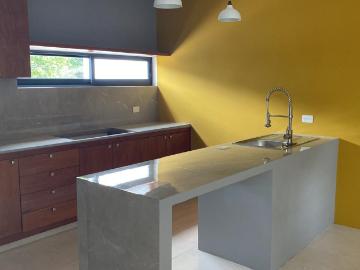 NUEVAS Y COMODAS CASAS CON EXELENTE UBICACION