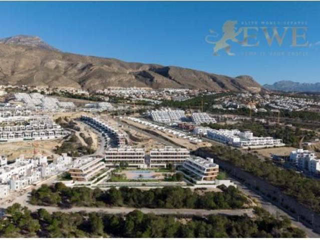 Nuevo apartamento con amplia terraza y vistas al mar en Finestrat