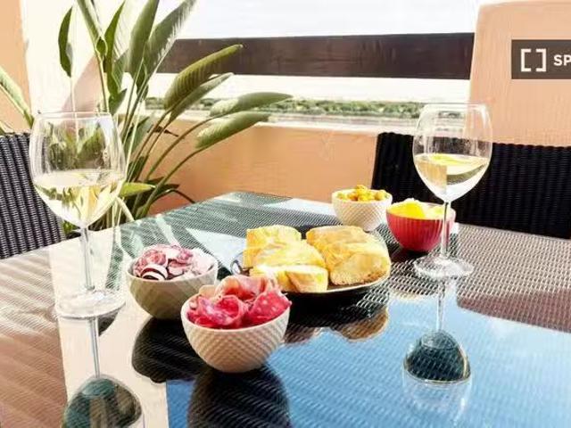 ¡En alquiler! Apartamento de 2 dormitorios en alquiler en Alha.