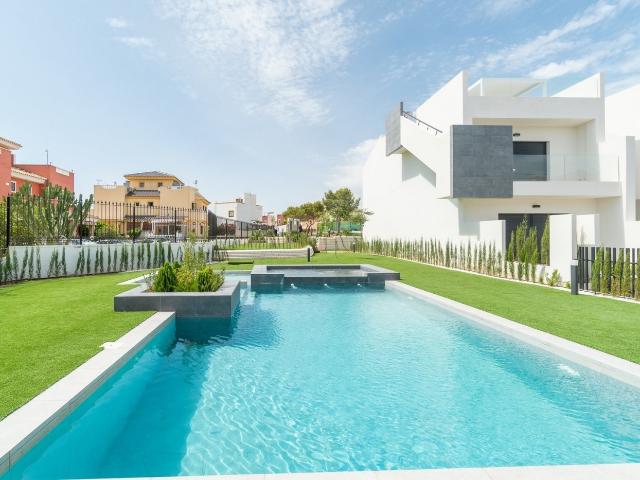 Nuevo conjunto residencial en Los Balcones Torrevieja