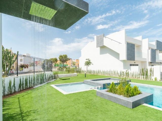 Nuevo conjunto residencial en Los Balcones Torrevieja &amp. 82m² Torrevieja