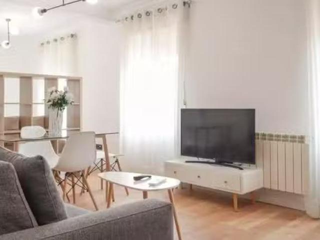 ¡Oferta! Estudio en Calle de Saavedra Fajardo, Puerta del Ángel