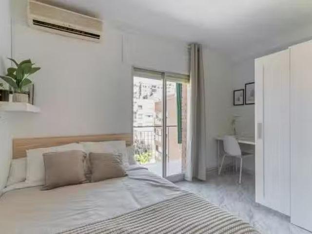 Único Habitación en Avenida de San Luis, Hortaleza