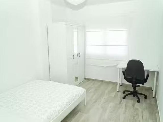 Nuevo Habitación en Avenida José Ortega y Gasset, San Rafael