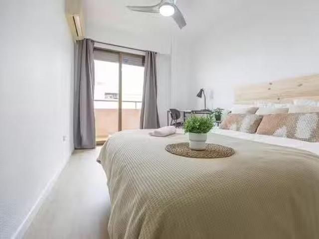 ¡Renta! Habitación en Avenida Valladolid, Camino de Vera