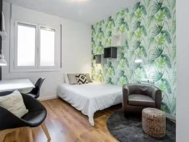 Encantador Habitación en Avinguda de la Riera de Cassoles