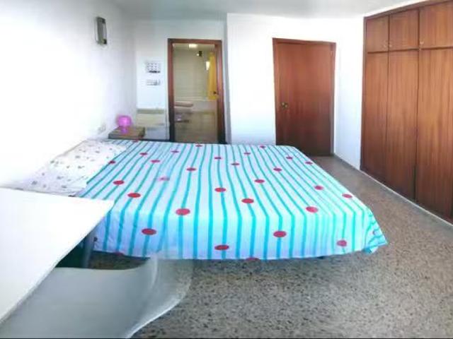 ¡Oferta! Habitación en Avinguda del Doctor Waksman, Quatre Car.