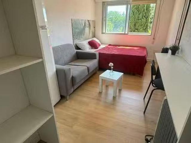 Encantador Habitación en Calle de Arturo Soria, Ciudad Lineal