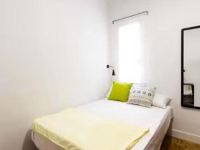 Encantador Habitación en Calle de Bravo Murillo
