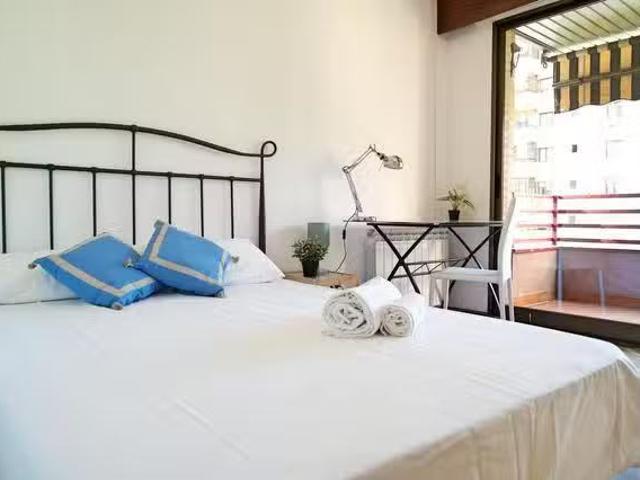 Único Habitación en Calle de la Isla Malaita, Peñagrande
