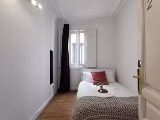 Bonito Habitación en Calle de Preciados