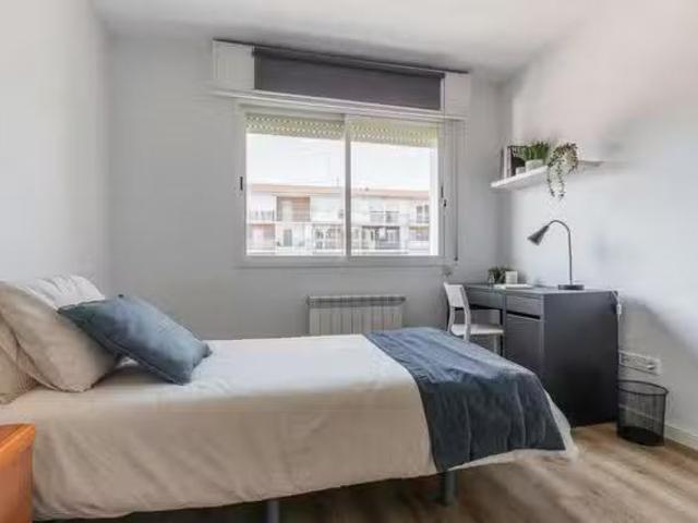 ¡En alquiler! Habitación en Calle de Villacarlos, Vicálvaro