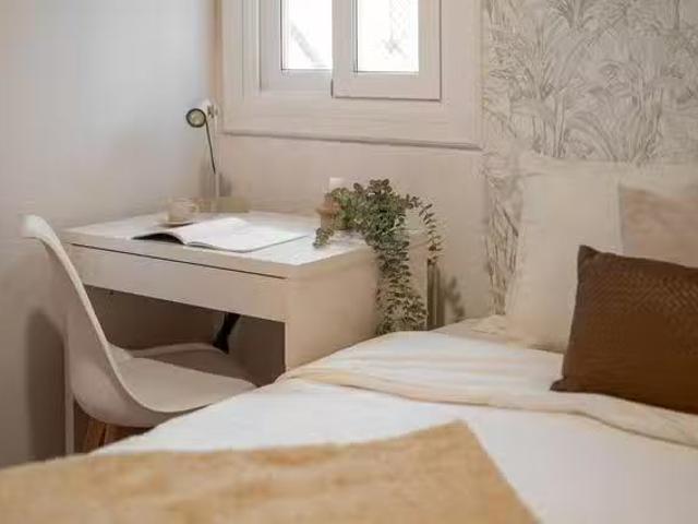 ¡Oferta! Habitación en Carrer d'Aragó, L'Eixample