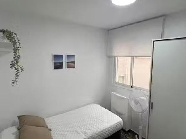 ¡Renta! Habitación en Carrer de Vicente la Roda, Poblados Marí.