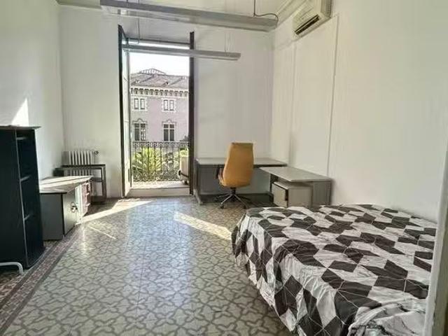 Nuevo Habitación en Carrer de Balmes, Eixample