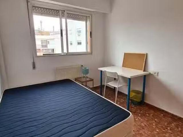 Único Habitación en Carrer del Clariano