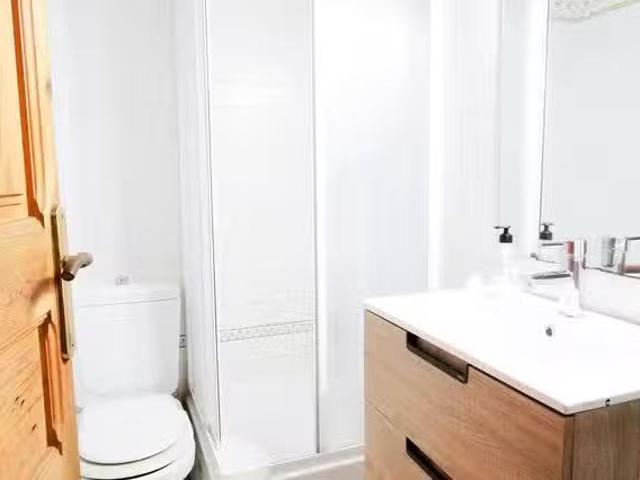 Bonito Habitación en Gran Via de les Corts Catalanes