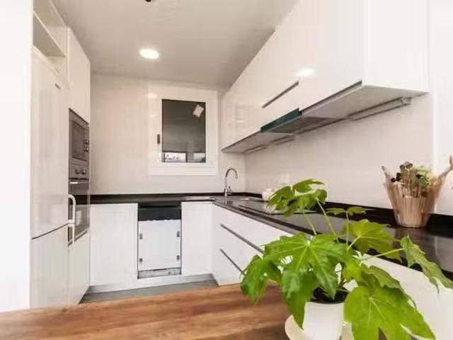 Nuevo Habitación en Gran Via de les Corts Catalanes