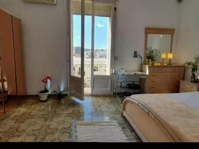Nuevo Habitación en La Rambla, Ciutat Vella