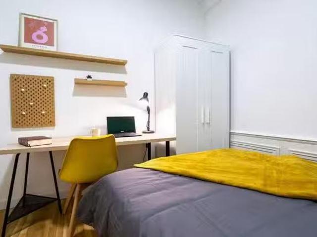 Nuevo Habitación en Paseo de la Castellana, Tetuán