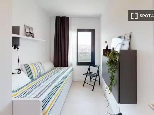 ¡Renta! Habitación en piso compartido en barcelona