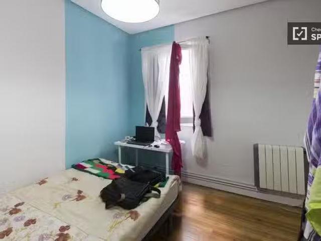 Nuevo Habitaciones con utilidades incluidas en Alonso Martínez.