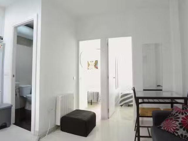 Barato Piso de 1 habitación en Calle de Antonio Zamora