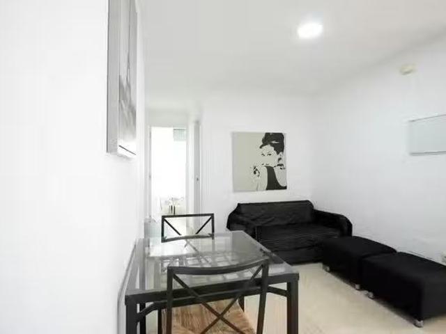 Bonito Piso de 1 habitación en Calle de Antonio Zamora, Puerta.