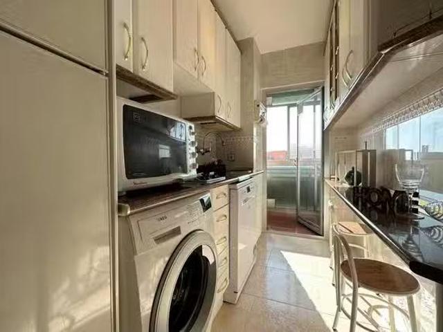 ¡En alquiler! Piso de 1 habitación en Calle de San Luciano, Lo.