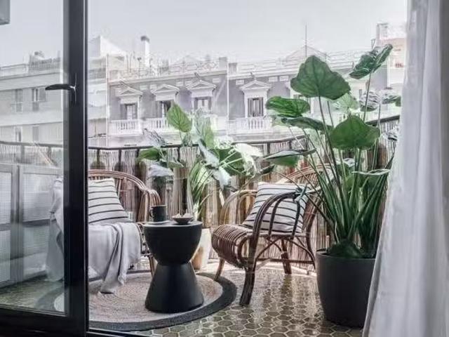 Bonito Piso de 1 habitación en Carrer de Còrsega