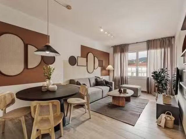 ¡Recién llegado! Piso de 1 habitación en Carrer de Maria Auxil.