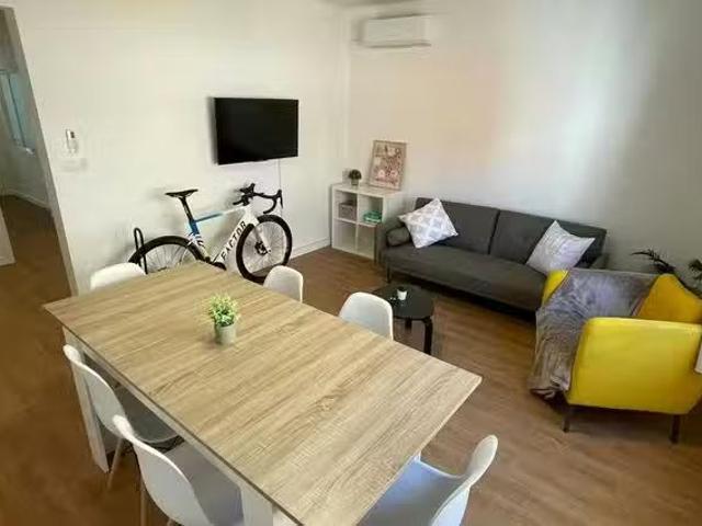 Nuevo Piso de 1 habitación en Carrer del Montseny
