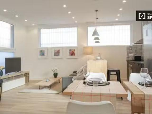 Acogedor Piso en alquiler de 2 habitaciones en Coslada, Madrid