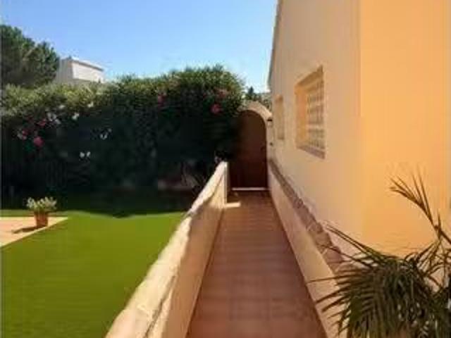 Nuevo Piso en alquiler de 4 habitaciones en Alicante
