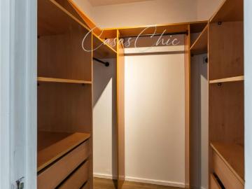Nuevo precio: Casa remodelada con piscina, Metro Quilín | 4 Dormitorios por 9999.00 en Peñalolén