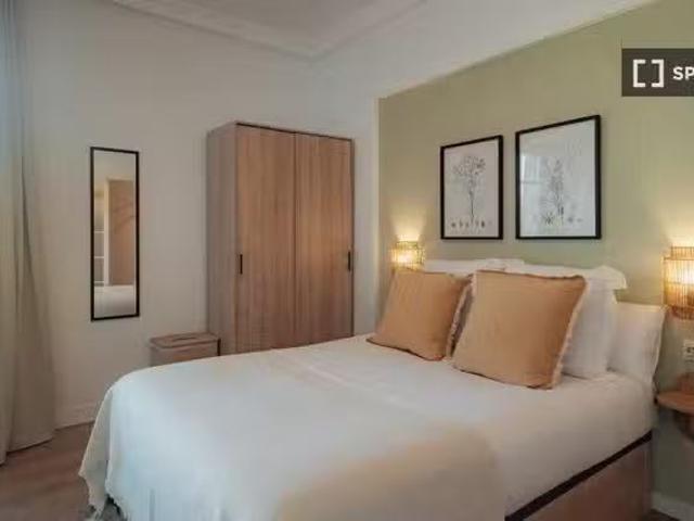 ¡Renta! Se alquila habitación en piso compartido en Barcelona
