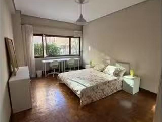 Único Se alquila habitación para compartir en Deustu, Bilbao